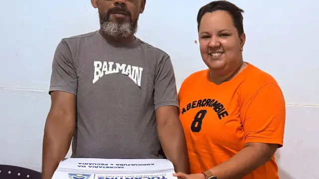 MUNICÍPIO DE FILADÉLFIA FORTALECE A AGRICULTURA FAMILIAR COM ENTREGA DE KITS DE SEMENTES DE FRUTAS E HORTALIÇAS